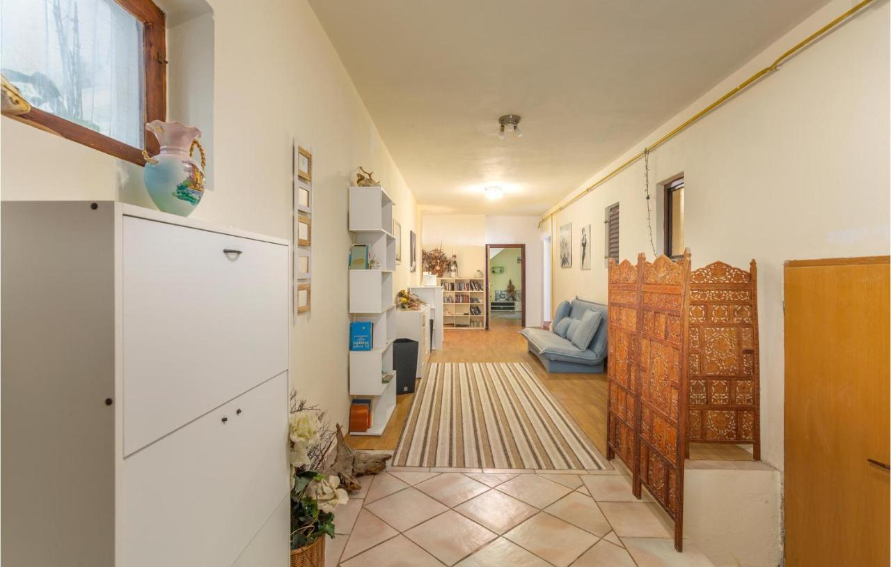 Nice Apartment In Stara Baska 1 With Wifi ภายนอก รูปภาพ