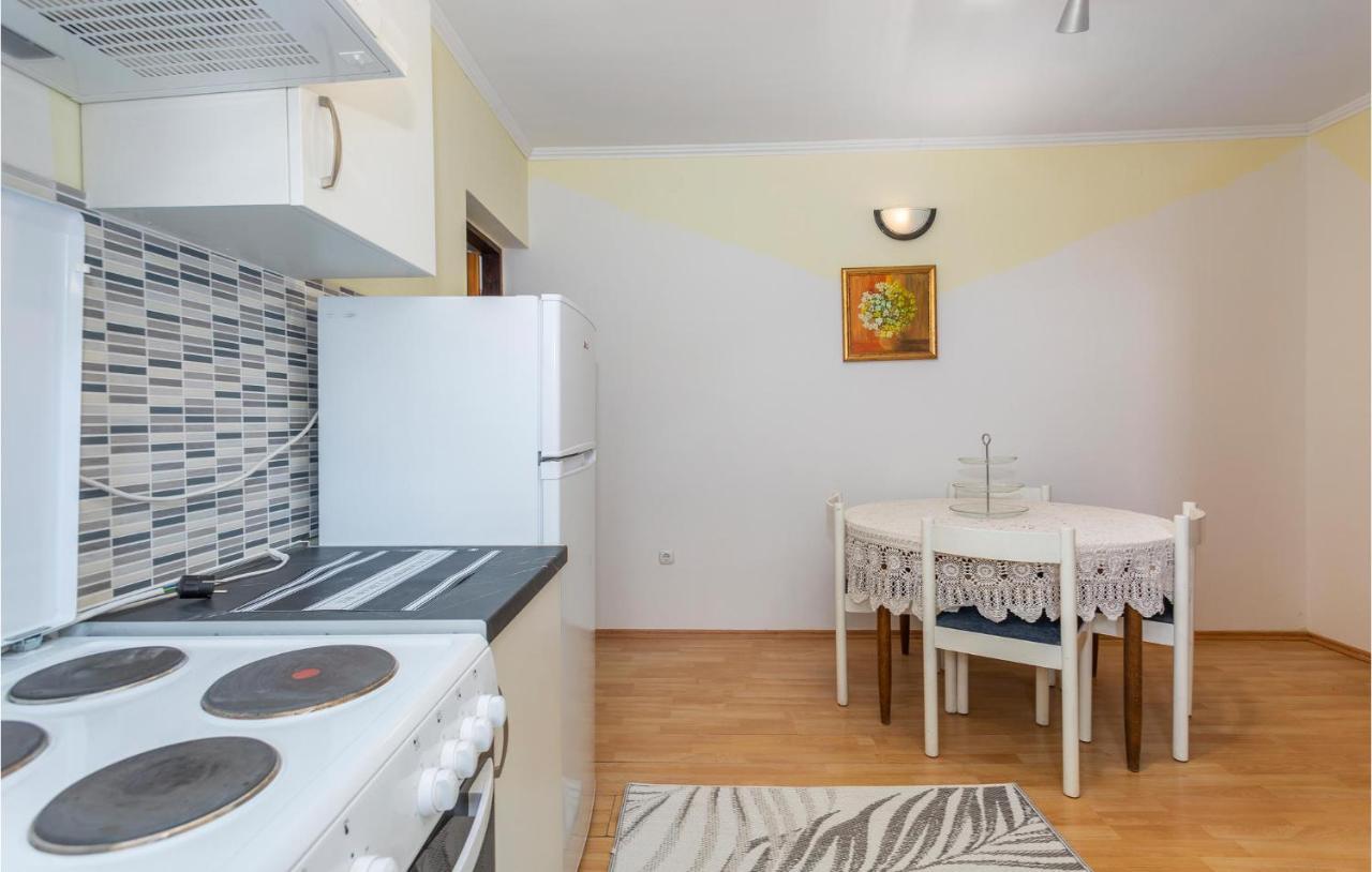 Nice Apartment In Stara Baska 1 With Wifi ภายนอก รูปภาพ